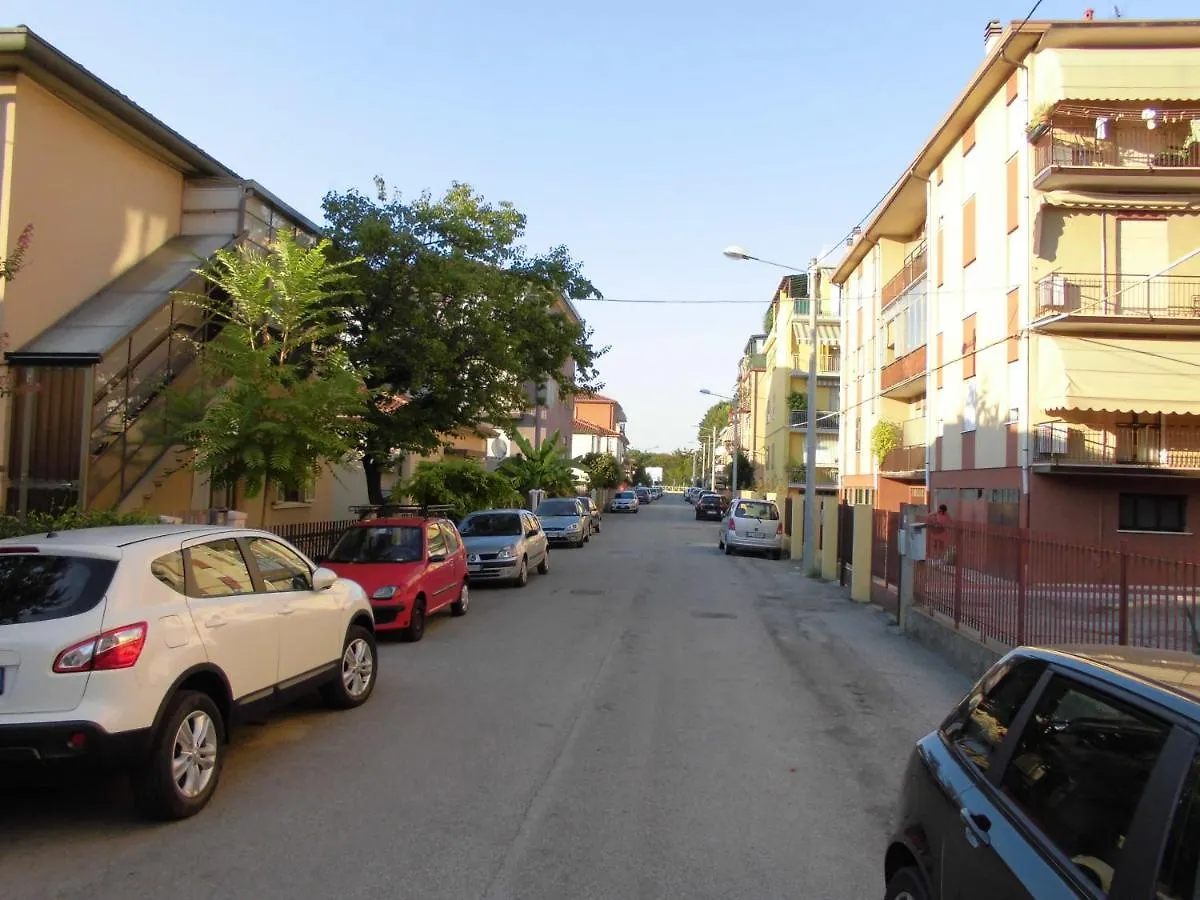 Solare B&B Mestre 0*,  Italia